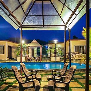 Sorina Hillside Resort